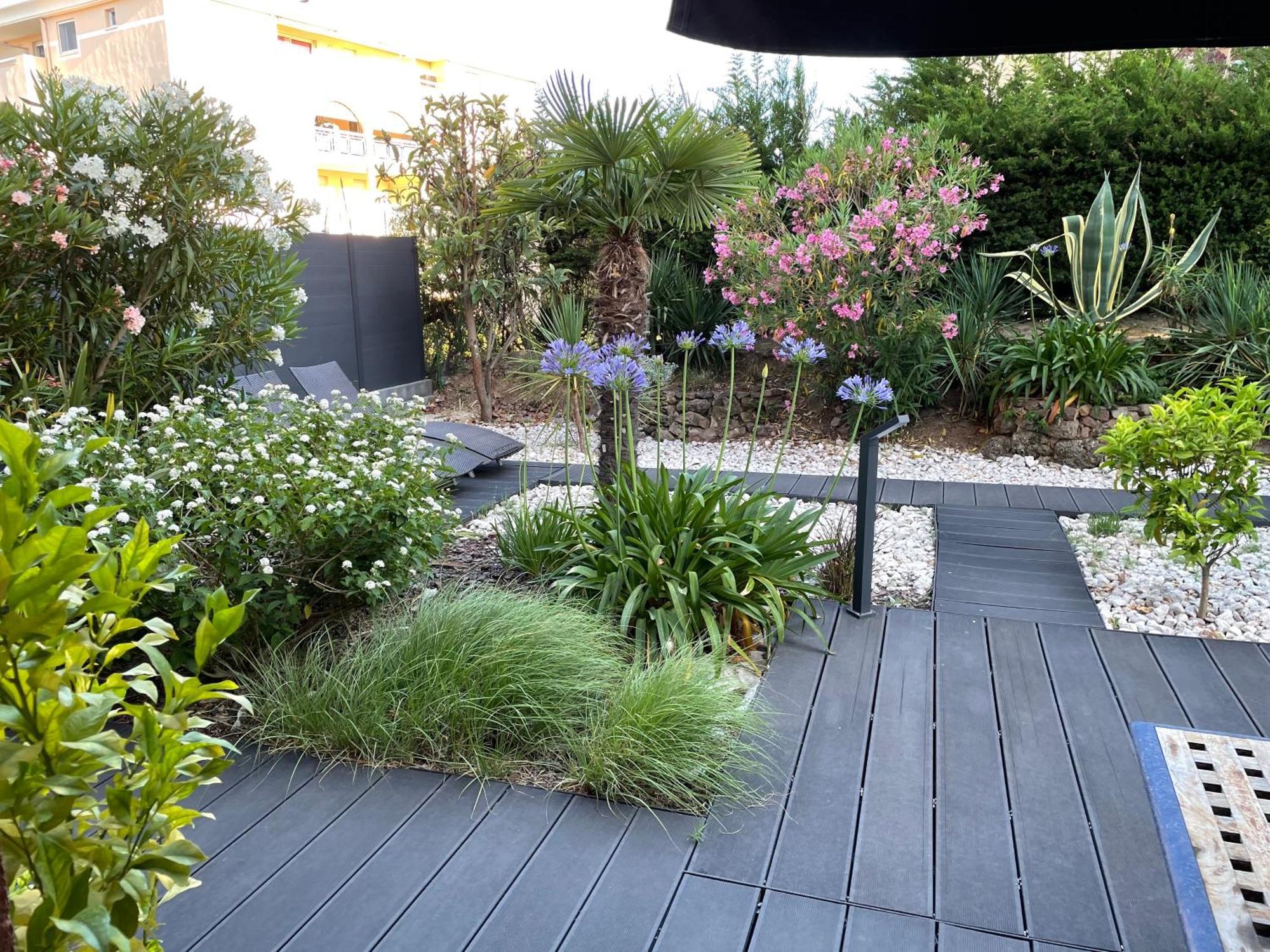 Apartamento Les Enganes Fréjus Exterior foto