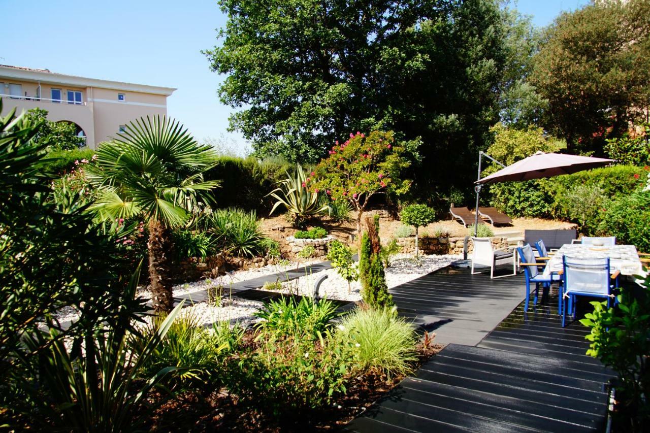 Apartamento Les Enganes Fréjus Exterior foto